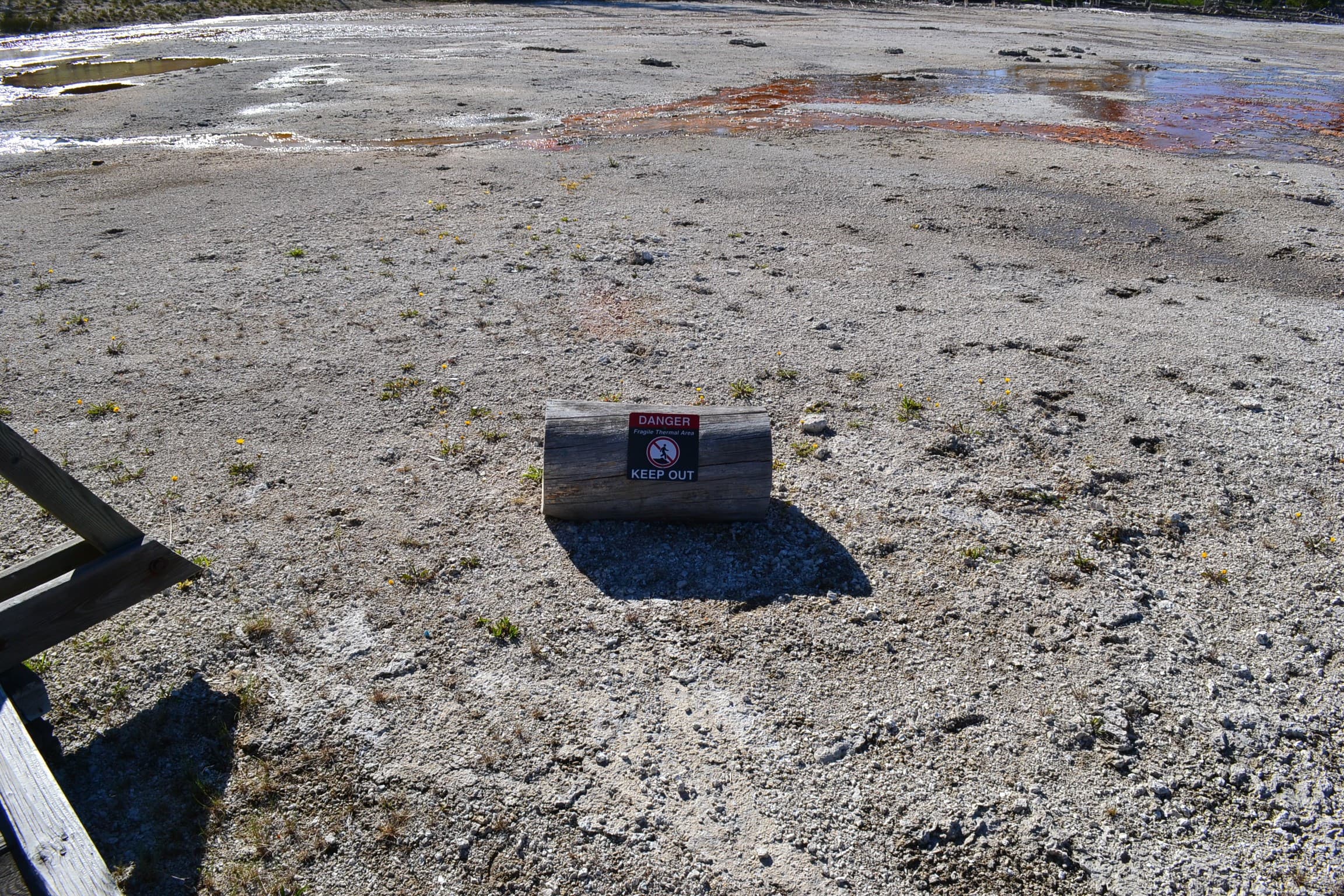 Keep out sign fragile thermal area.