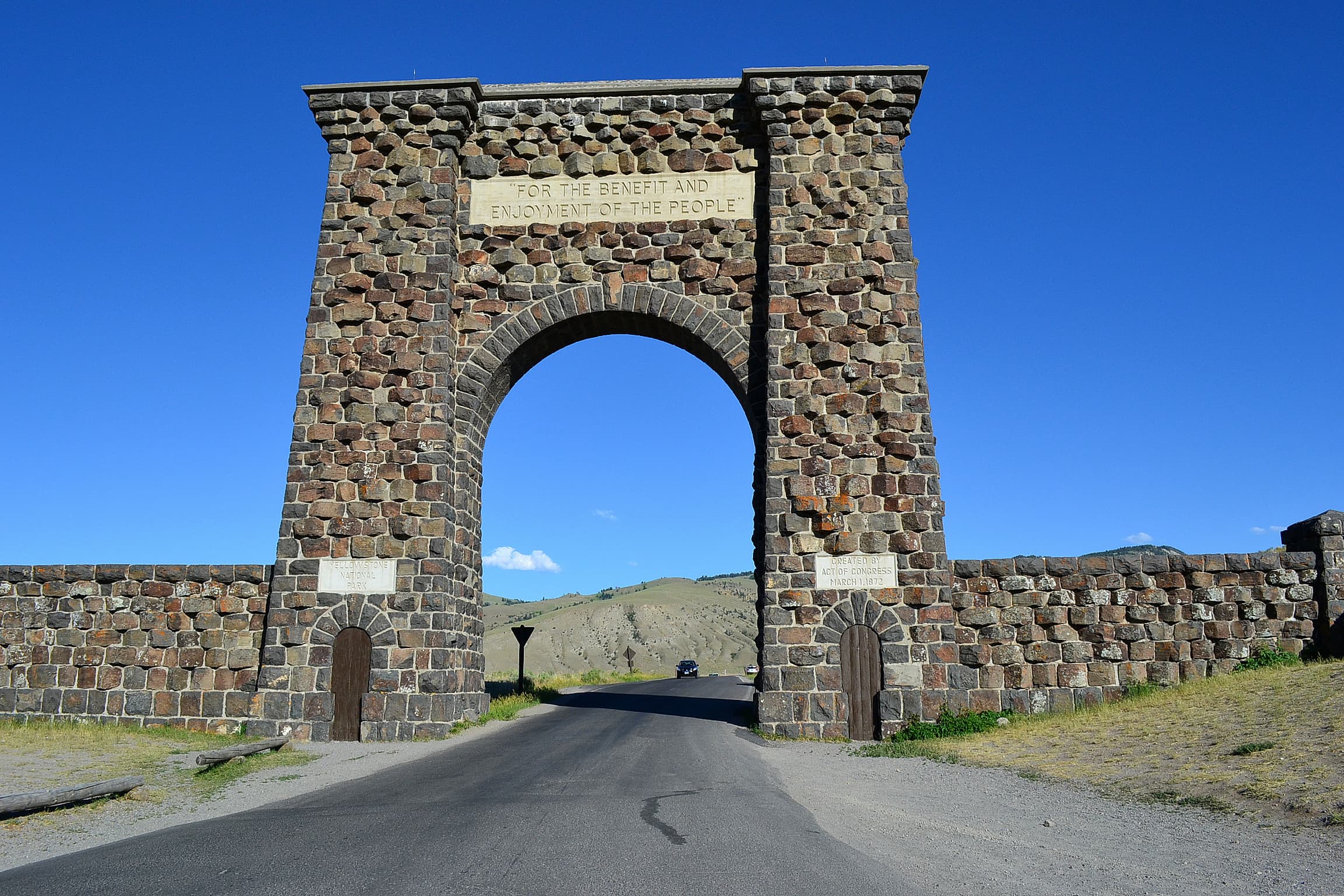 Roosevelt Arch National Park entrance.